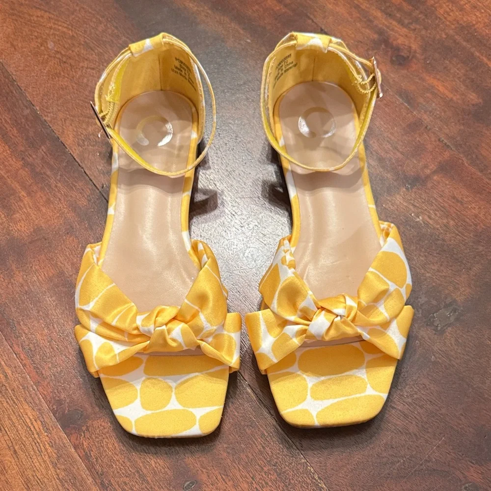 Journee Collection Yellow Patterned Flats - Picture 2 of 6
